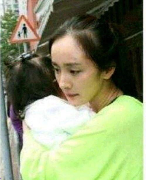 一线吃瓜娱乐圈攻是谁,揭秘一线吃瓜达人喻闻的传奇故事
