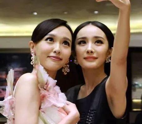 娱乐圈吃瓜闺蜜,揭秘明星间的“吃瓜”友谊