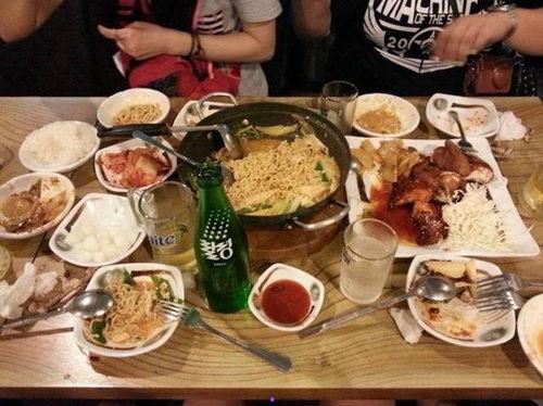 夜宵吃不完娱乐圈吃瓜